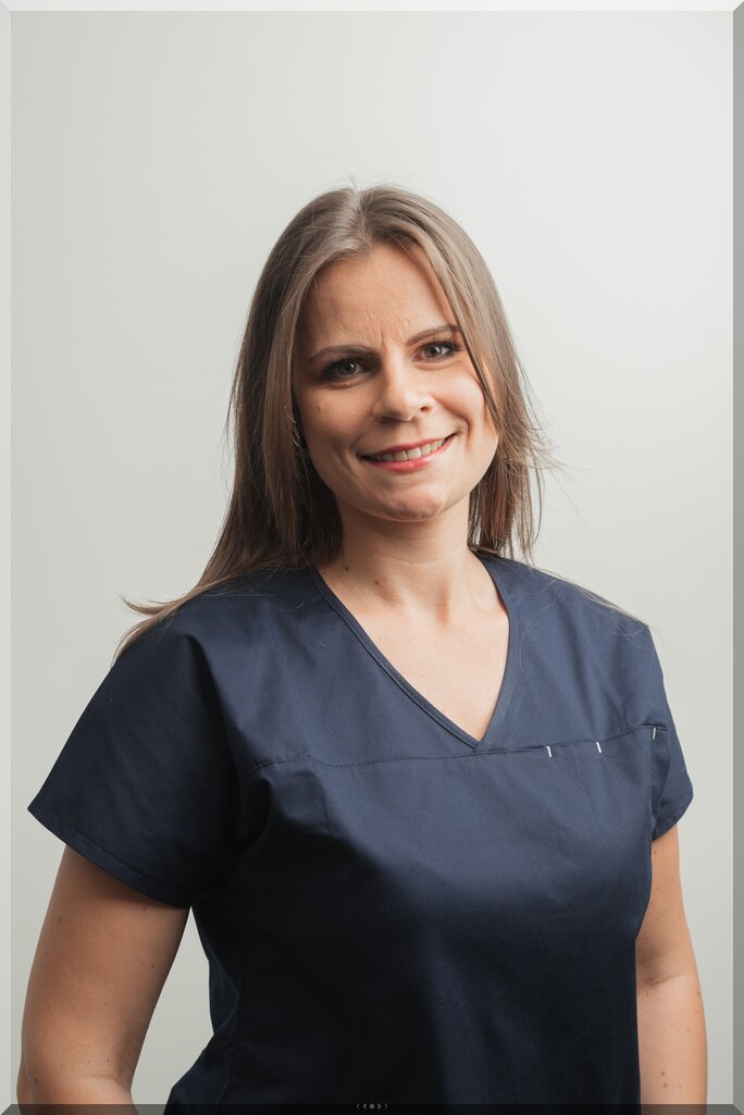 Dr. Claudia Hendea